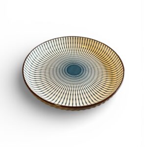 Farfurie Adâncă Ceramică cu Model Linii Radiale – Alb/Albastru, Formă Rotundă, Pentru Servire