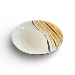 Farfurie Adâncă / Castron de Servire Ceramic – Model Linii Ondulate Alb-Albastru-Galben, Margine Maro