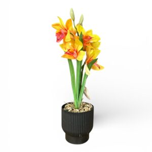 Plantă Artificială Decorativă cu Flori Tip Orhidee Cymbidium în Ghiveci Negru – Design Elegant pentru Interior