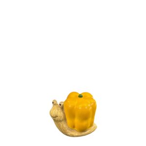 Figurină Decorativă Melc cu Ardei Galben – Ornament Grădină sau Interior, 6 cm