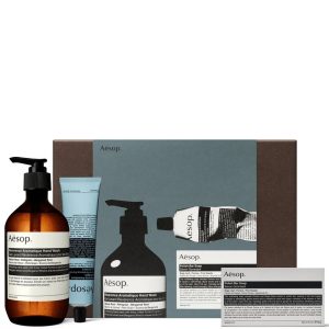 Set Aesop Reverence pentru Îngrijirea Mâinilor – Săpun Lichid, Balsam și Săpun Exfoliant