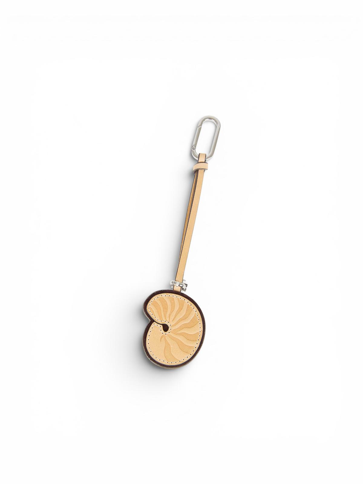 Breloc Tory Burch Snail Shell Key Fob din Piele Naturală, Accesoriu Premium pentru Chei și Geantă