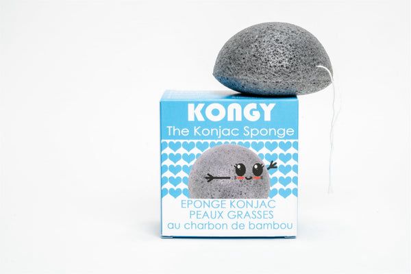Burete Natural Konjac KONGY cu Cărbune din Bambus – Curățare Delicată pentru Ten Gras și Mixt