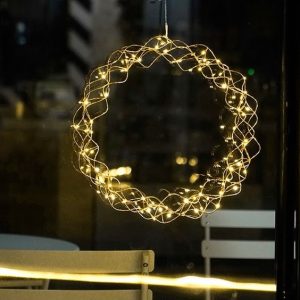 Coroană Luminoasă Decorativă Home Creation – 60 LED, 30 cm, Lumină Alb Cald, Aurie, Temporizator 6/18 Ore